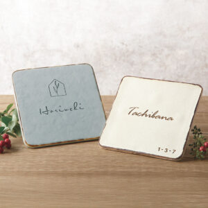 手作りの風合いがおしゃれな焼き物表札。北欧風の家にもおすすめ。｜焼き物｜タイル｜ヴィータ